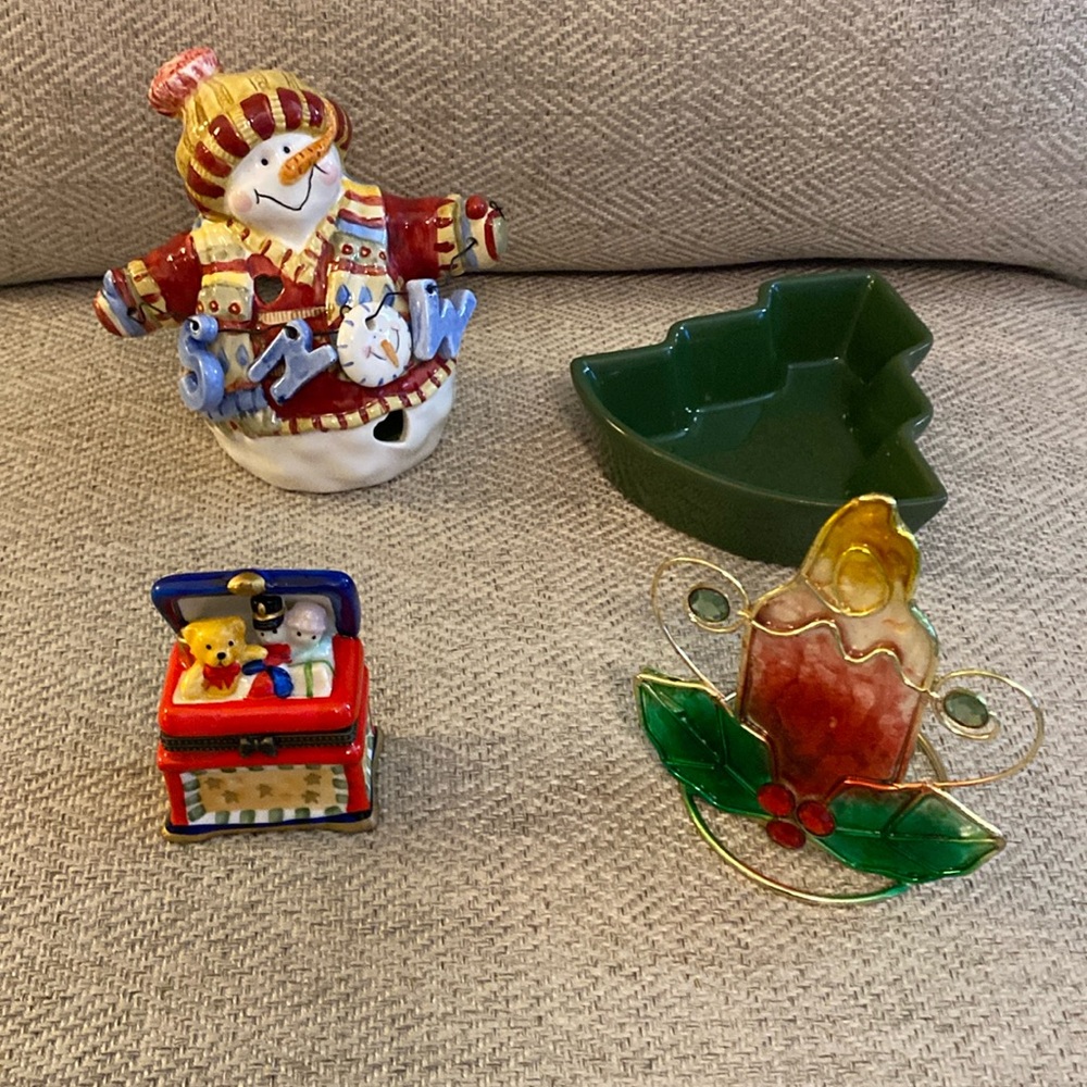 Assorted bundle of Holiday decorations.